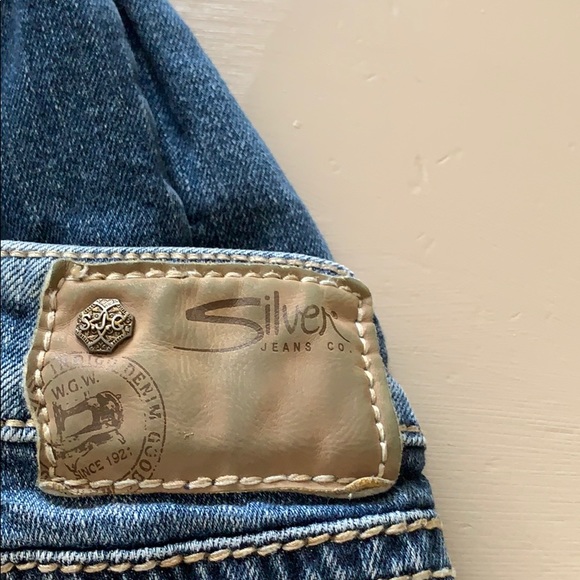 Silver Jeans - Picture 2 of 4